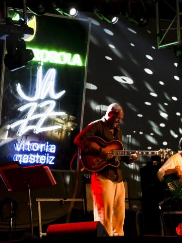 We are standardIMG 0913